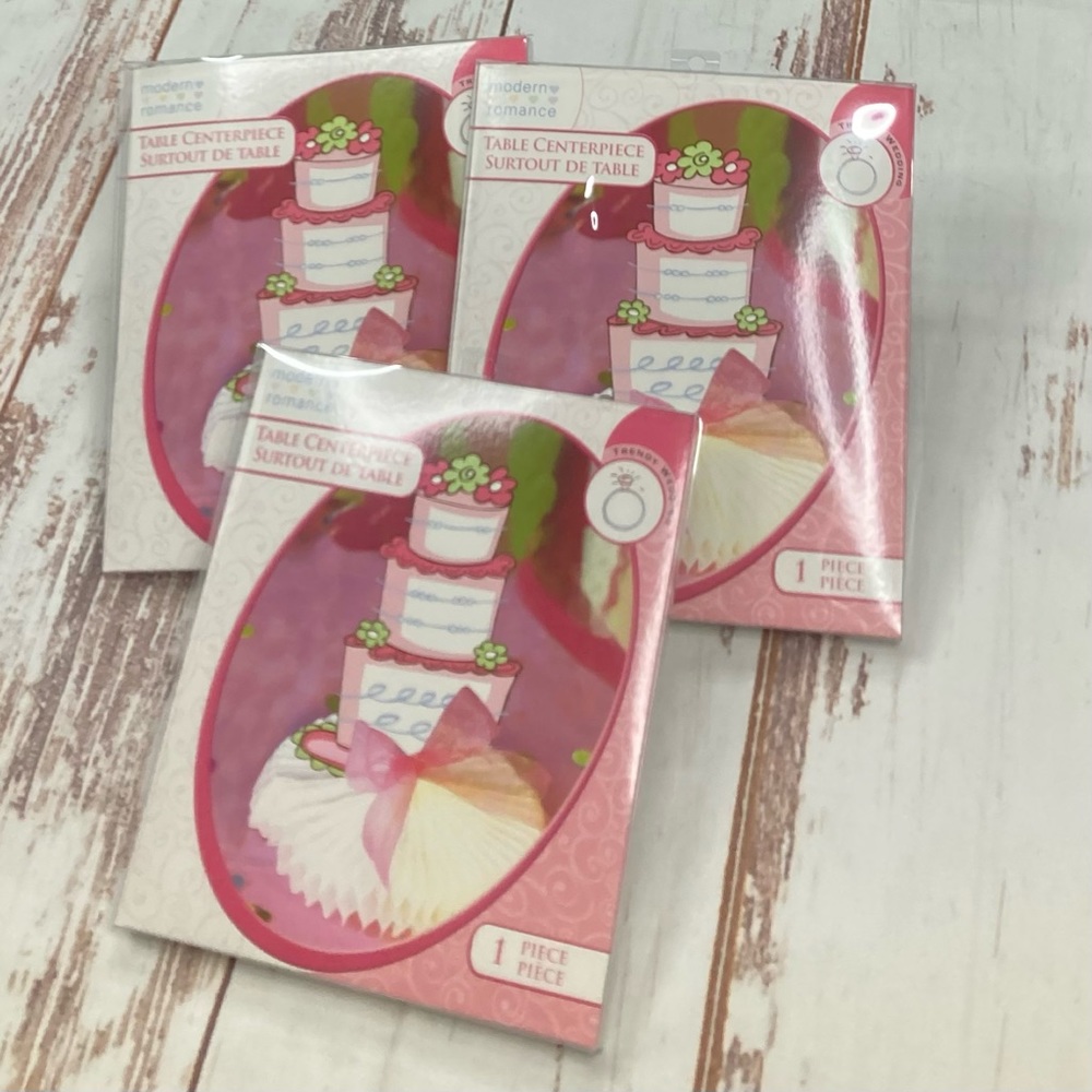 Table Centerpiece Modern Romance Set Of 3 White & Pink